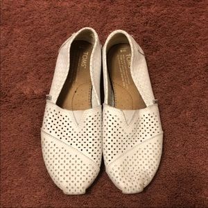 White Leather Toms - Size 6
